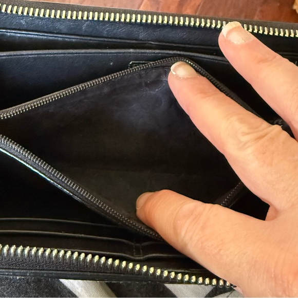 COACH Full Zip Accordion Style Black Leather - Picture 10 of 11